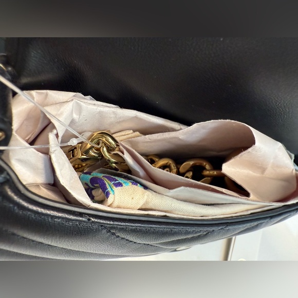 TORY BURCH *NWT* Kira Chevron Small Flap Shoulder Bag in Black Quilted Leather - Picture 10 of 10